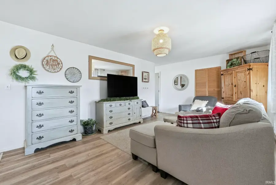 8 Turquoise Street, Huntington, IN 46750 - Image #3