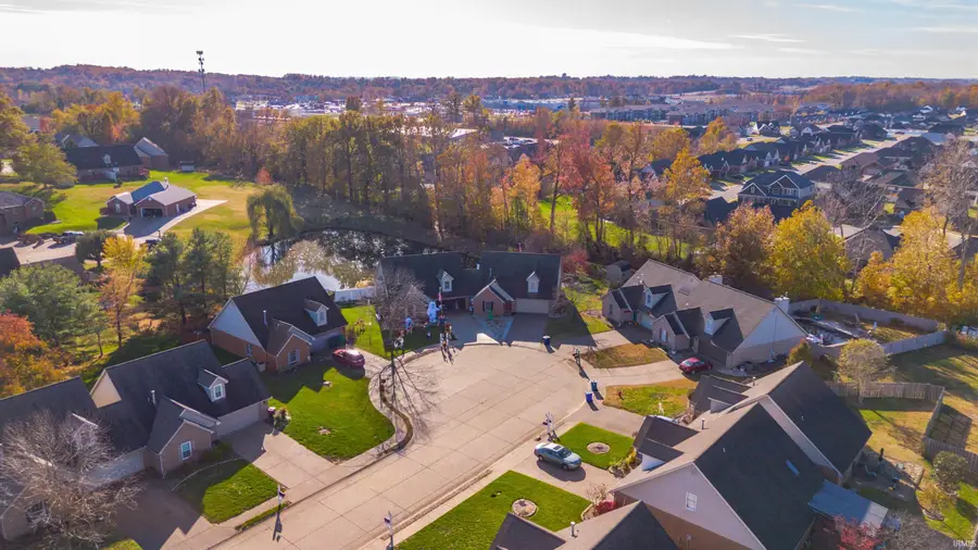 8177 Cobblestone Court, Newburgh, IN 47630 - Image #2