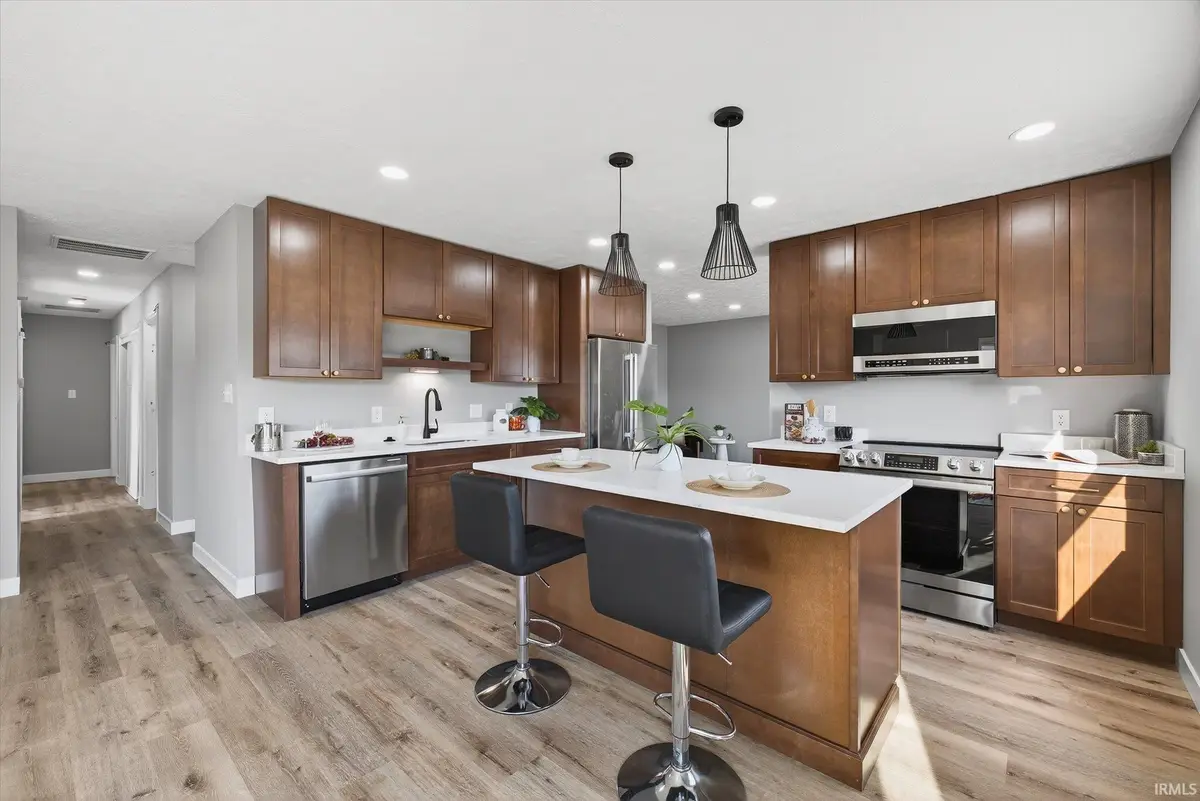 531 S Westwood Drive, Bloomington, IN 47403 - Image #1