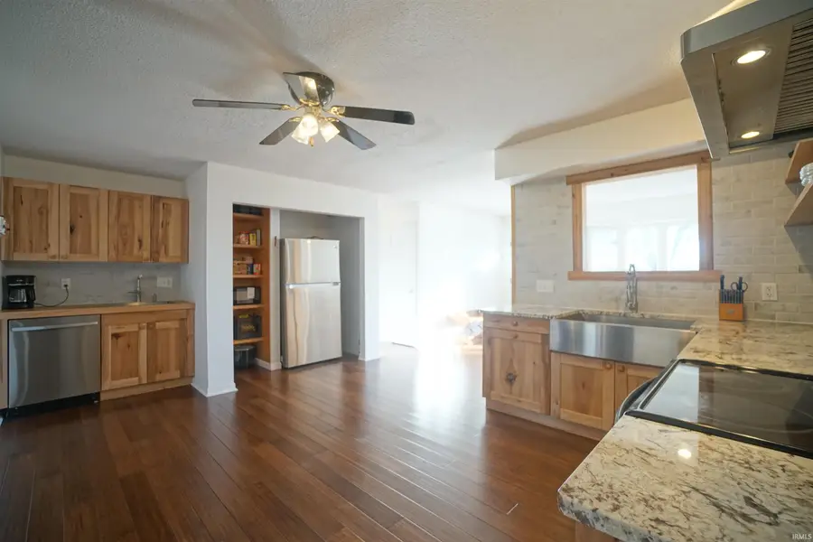 3844 E 400 N., Warsaw, IN 46582 - Image #3