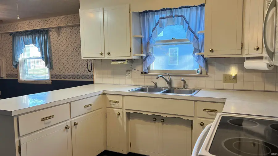 415 W Main Street, Portland, IN 47371 - #3