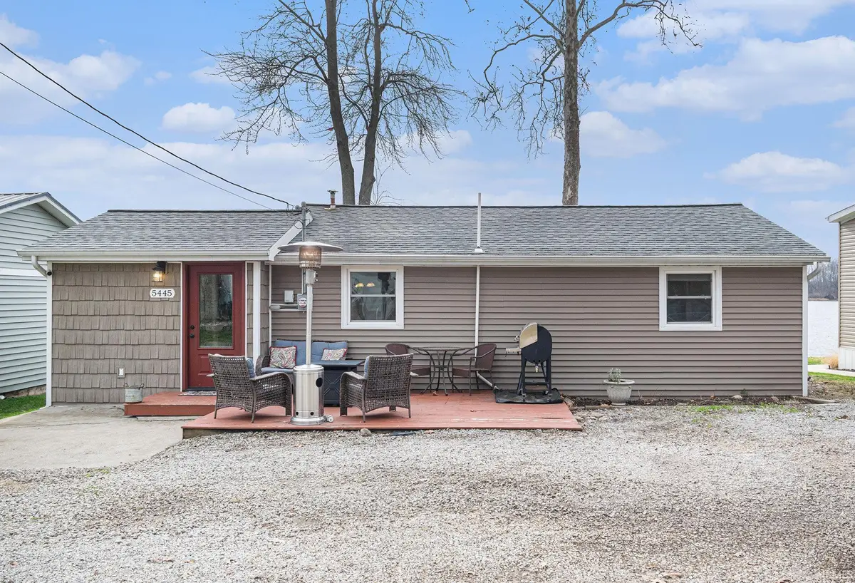 5445 W Warren Street, Silver Lake, IN 46982 - Image #1
