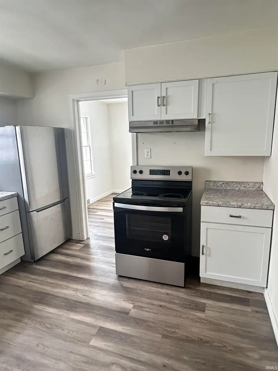 536 E Oakside Street, South Bend, IN 46614 - #2