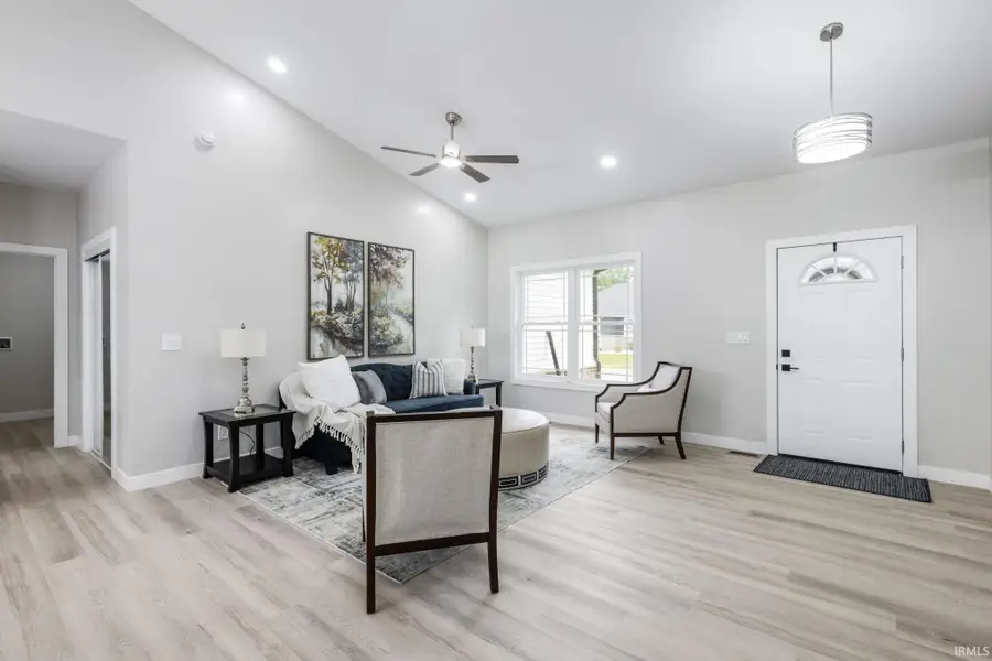 51670 Prescott Avenue, South Bend, IN 46637 - Image #2