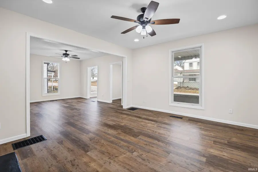 102 S Sheets Street, Oxford, IN 47971 - Image #3