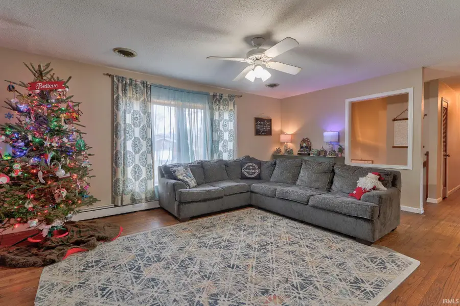 14701 Honeysuckle Drive, Evansville, IN 47725 - Image #3