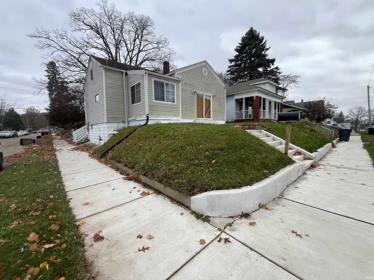 726 W Calvert Street, South Bend, IN 46613 - Image #1