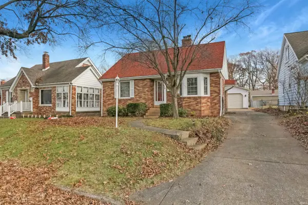 824 Stewart Avenue, Evansville, IN 47715