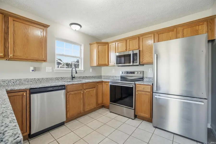 602 Favorite Drive, Dayton, IN 47941 - Image #3