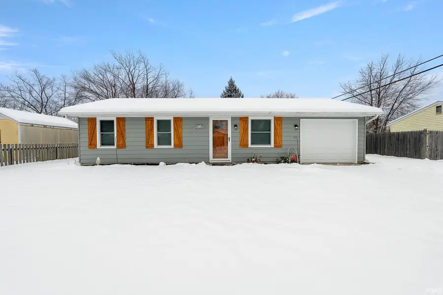 8108 Newfield Drive, Fort Wayne, IN 46815 - Image #3