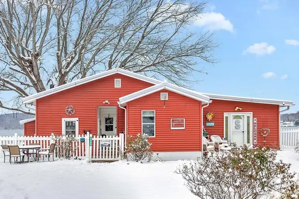 9405 E Southshore Drive, Unionville, IN 47468