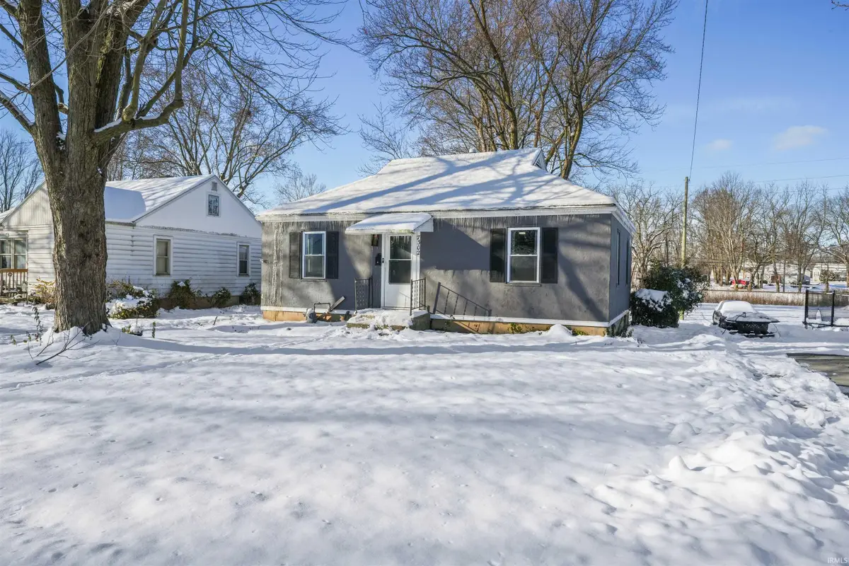 7302 Bradbury Avenue, Fort Wayne, IN 46809 - Image #1