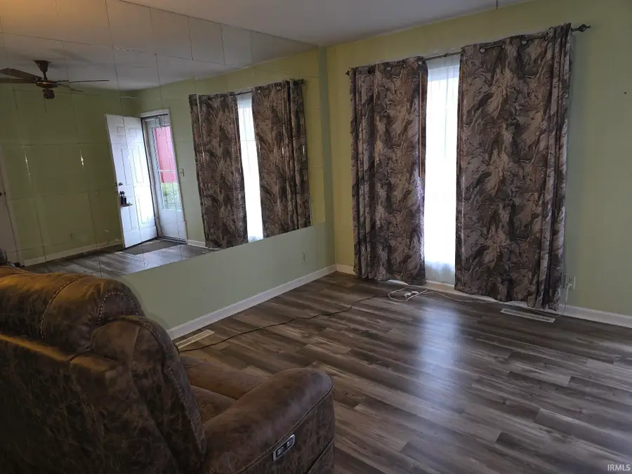 214 N Vickery Lane, Marion, IN 46952 - Image #2