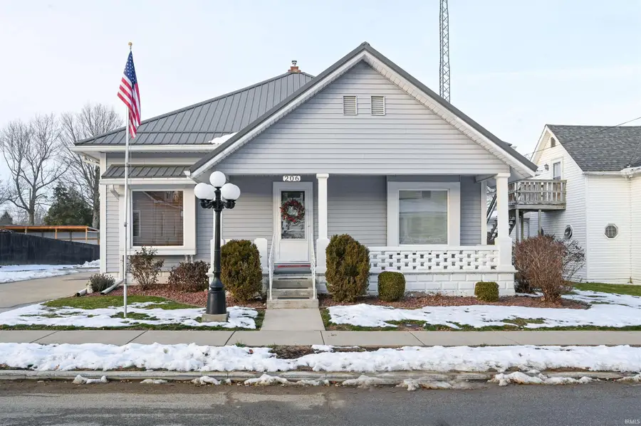 206 W Washington Street, Galveston, IN 46932 - Image #2