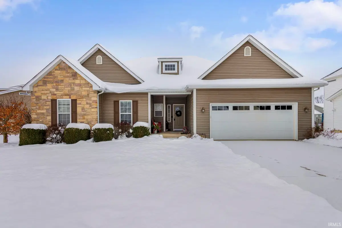 54843 Springfield Trace Drive, Osceola, IN 46561 - Image #1