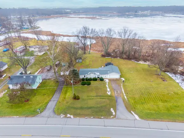 3775 W Us Highway 20, Angola, IN 46703