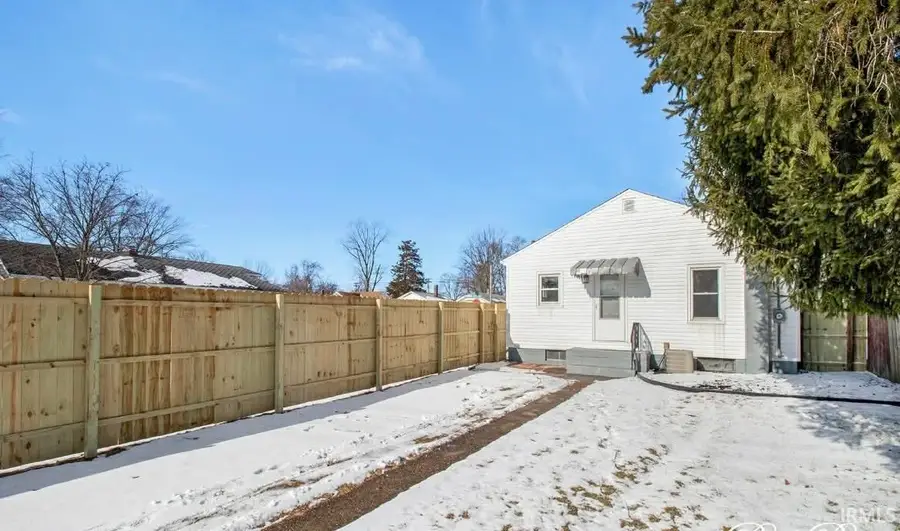 102 Helen Avenue, Mishawaka, IN 46544 - Image #3