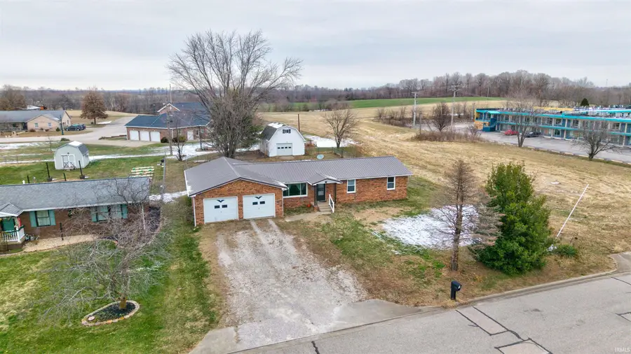 310 E 22nd Street, Huntingburg, IN 47542 - Image #3