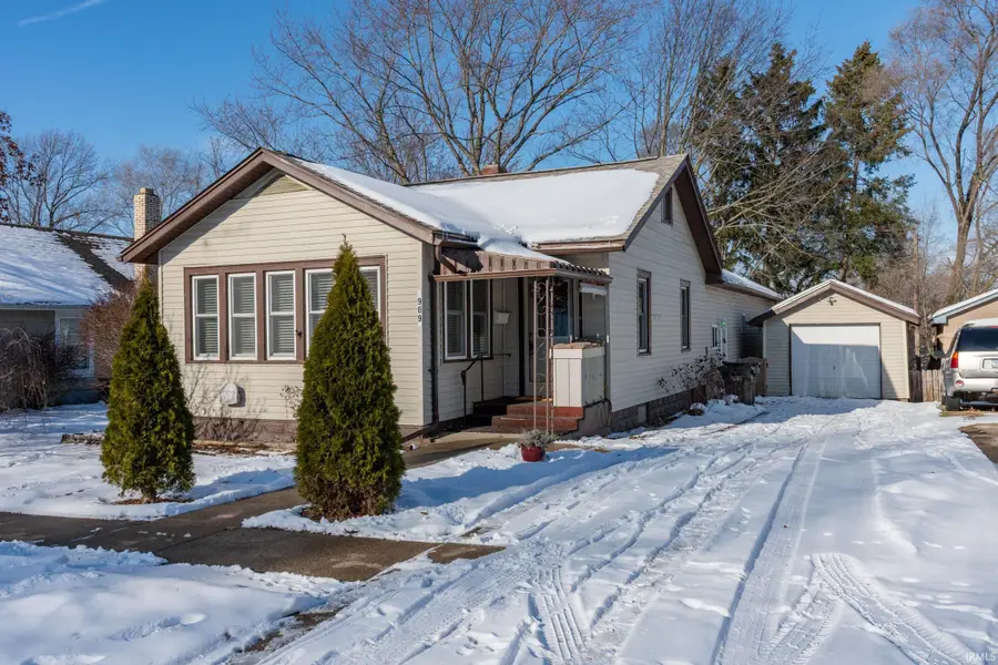 909 E Oakside Street, South Bend, IN 46614 - Image #2