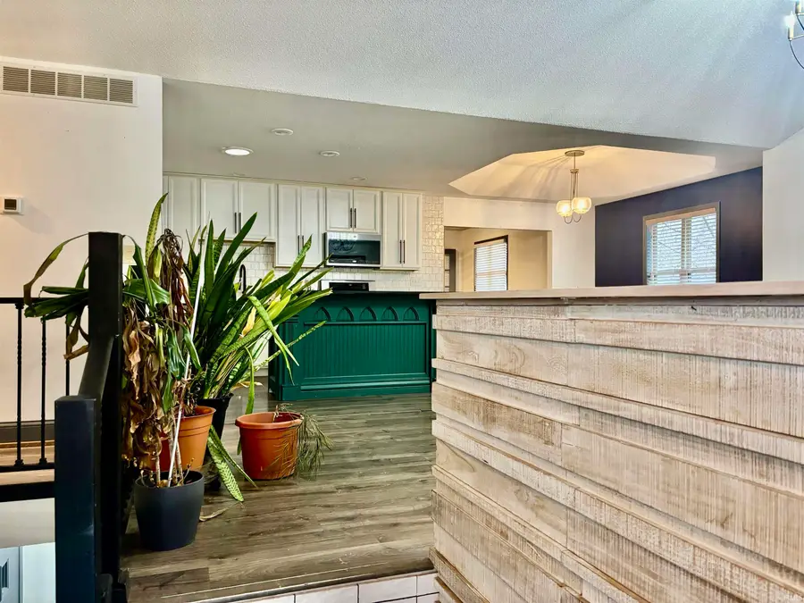 304 Georgian Lane, Logansport, IN 46947 - #2