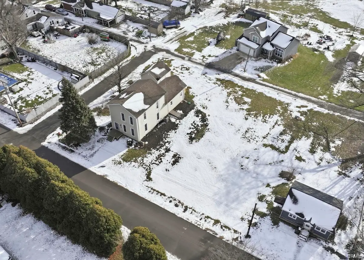 201 W Pine Street, Pierceton, IN 46562 - #1