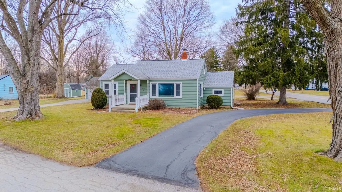 2 S Colonial Park Drive, Marion, IN 46953 - Image #1