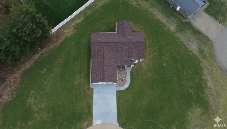 1200 N Cabernet Court, Vincennes, IN 47591 - Image #2