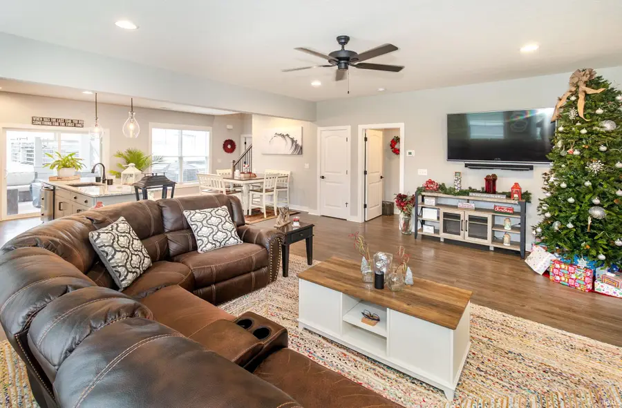 5680 Brompton Drive, Newburgh, IN 47630 - Image #3