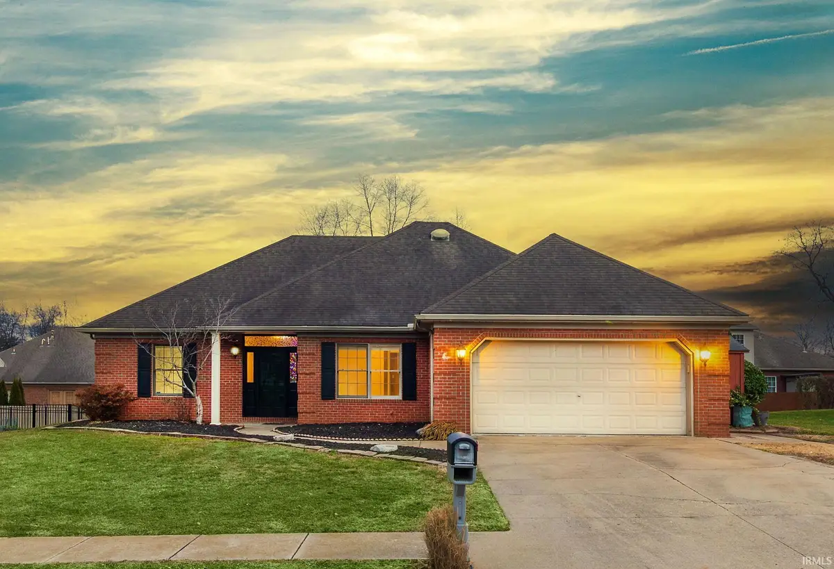 3800 Canterbury Court, Newburgh, IN 47630 - Image #1