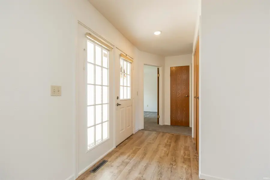 18391 Crownhill Drive, South Bend, IN 46637 - Image #2