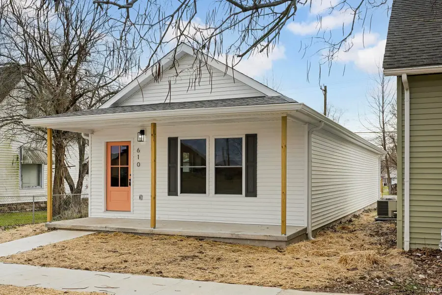 610 W Frank Street, Mitchell, IN 47446 - Image #2