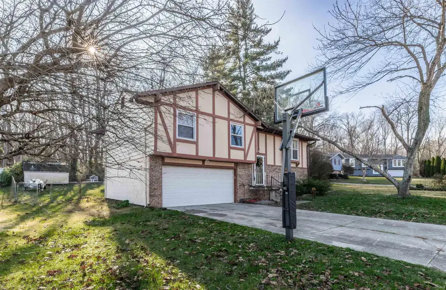 7518 Meadowview Drive, Evansville, IN 47710 - Image #2