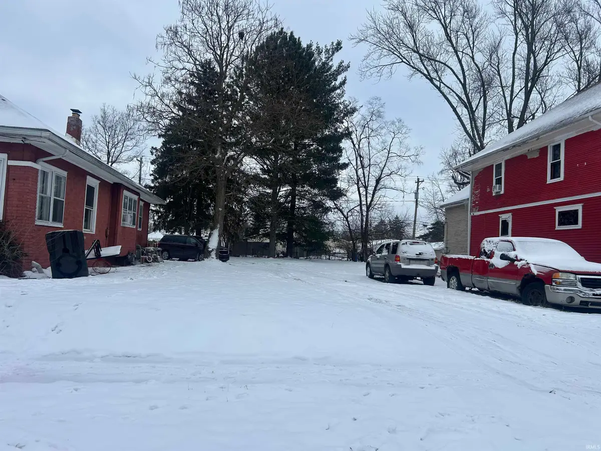 626 Birdsell Street, South Bend, IN 46628 - Image #1