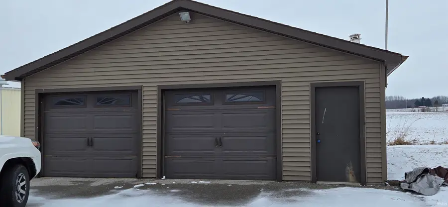 33 E Ireland Drive, North Manchester, IN 46962 - Image #2