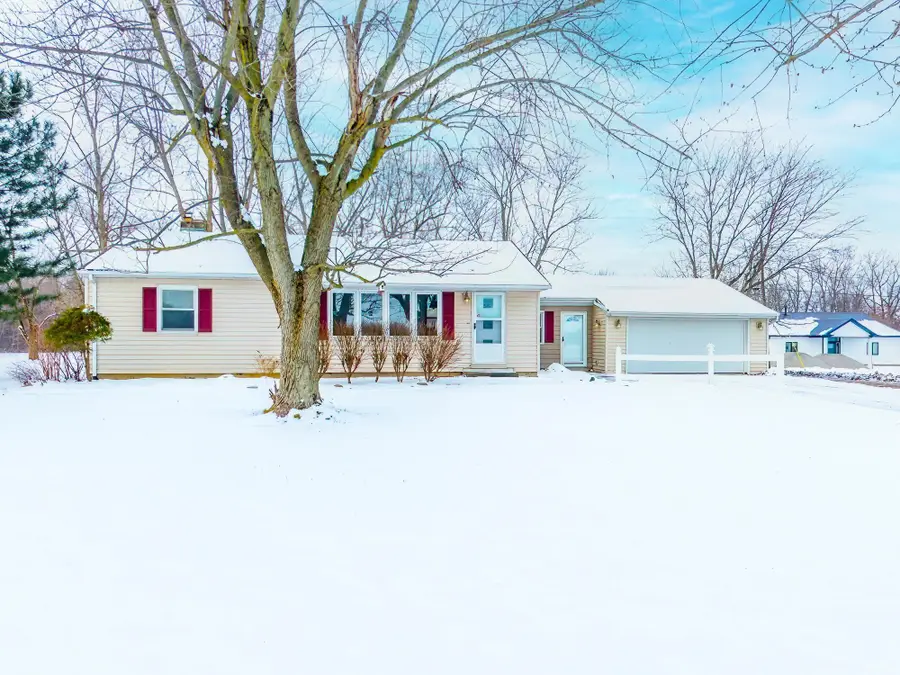10630 Marion Center Road, Fort Wayne, IN 46816 - Image #2
