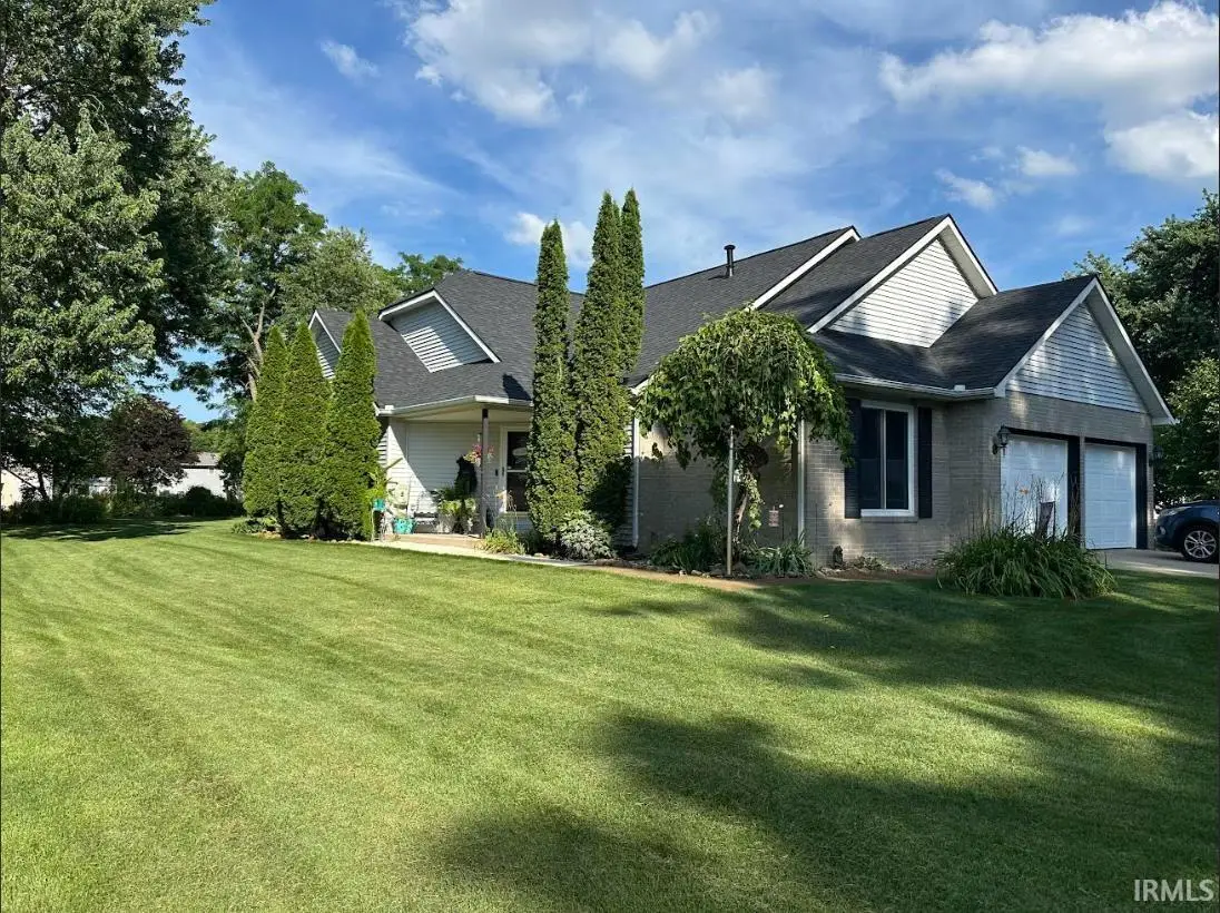 51948 N Winding Waters Lane, Elkhart, IN 46514 - Image #1