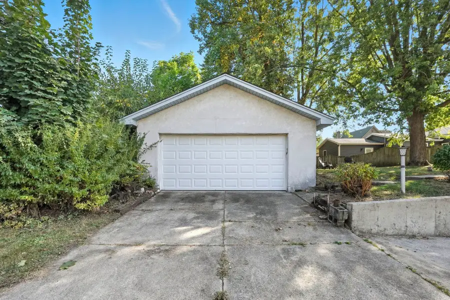 410 N Cedar Street, Auburn, IN 46706 - Image #3