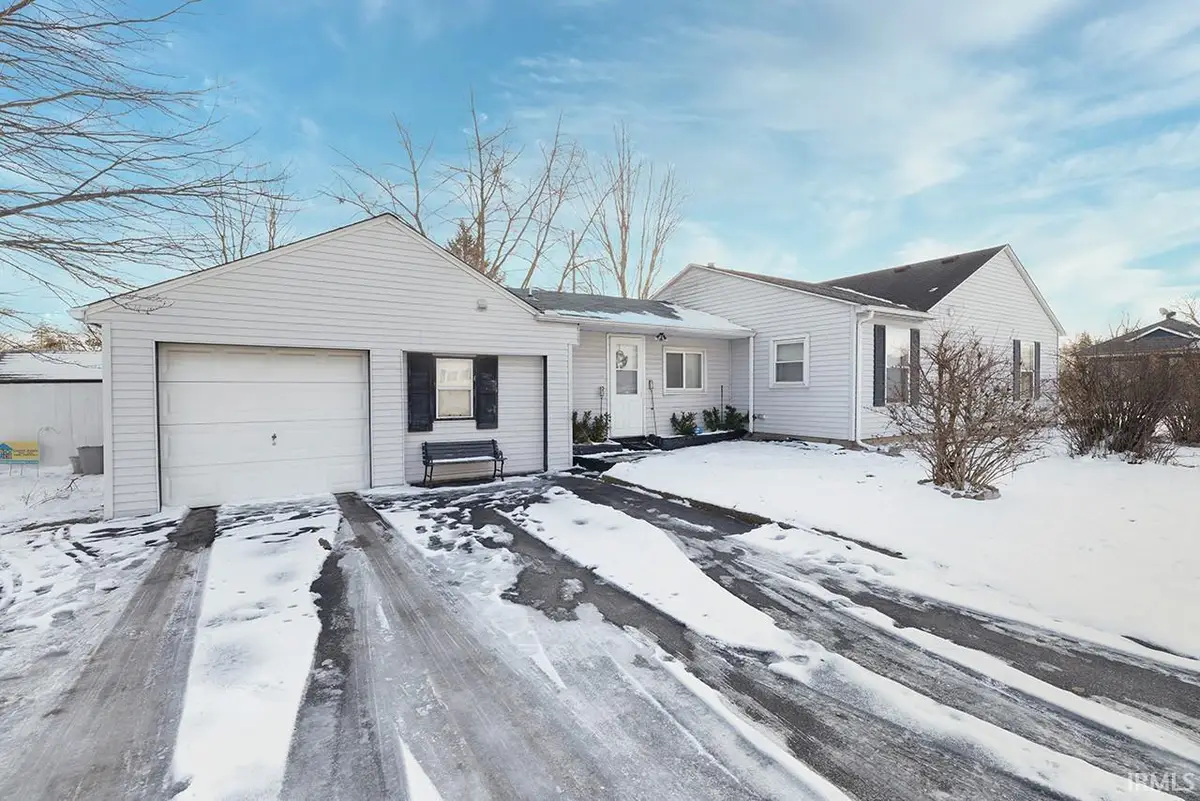 1228 W Lusher Avenue, Elkhart, IN 46517 - Image #1