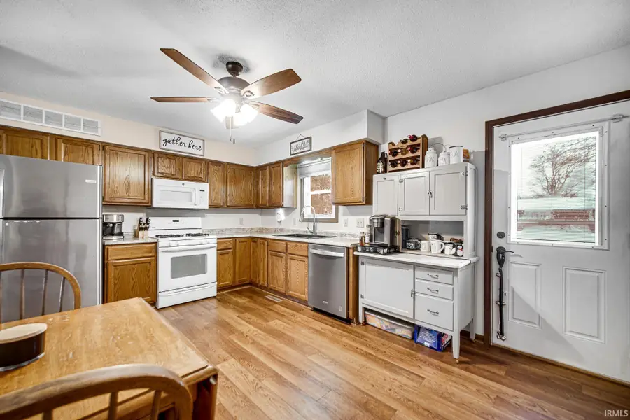 945 Sanford Drive, Rochester, IN 46975 - Image #2