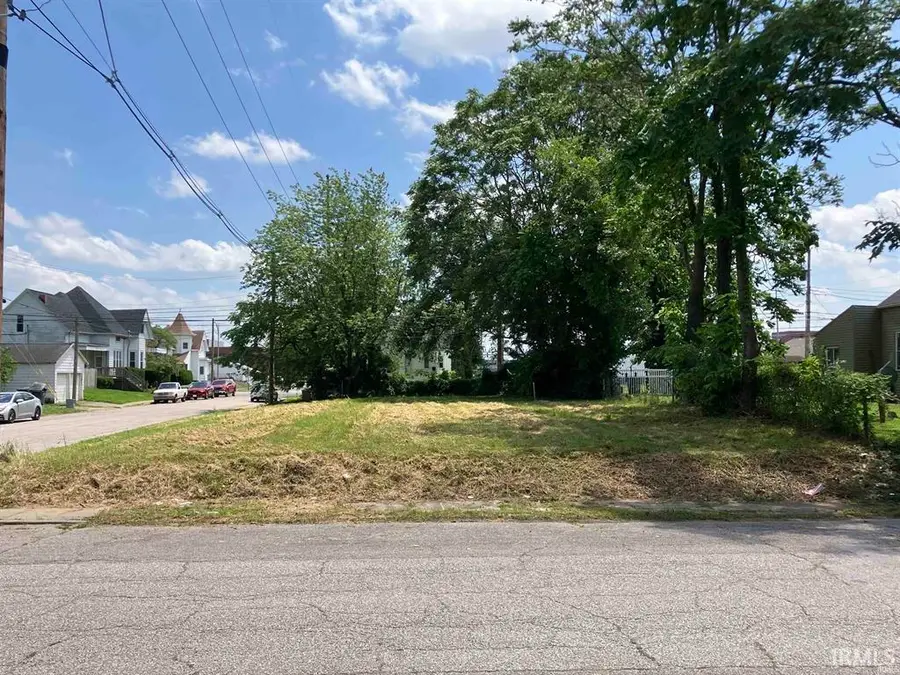 219 E Michigan Street, Evansville, IN 47711 - Image #2