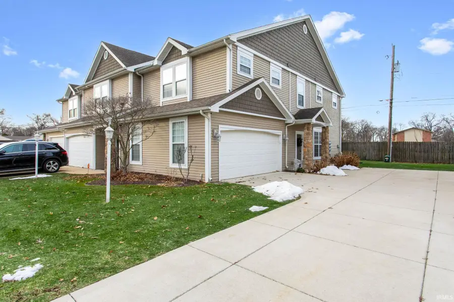 915 Keenan Court, South Bend, IN 46615 - Image #2