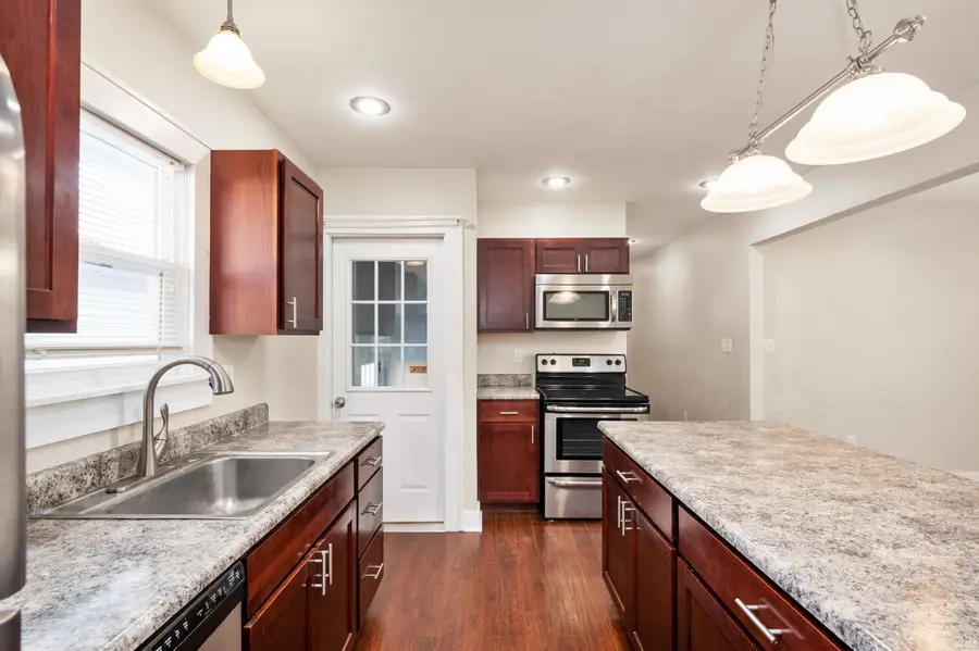 421 S Hutchinson Street, Muncie, IN 47303 - Image #3