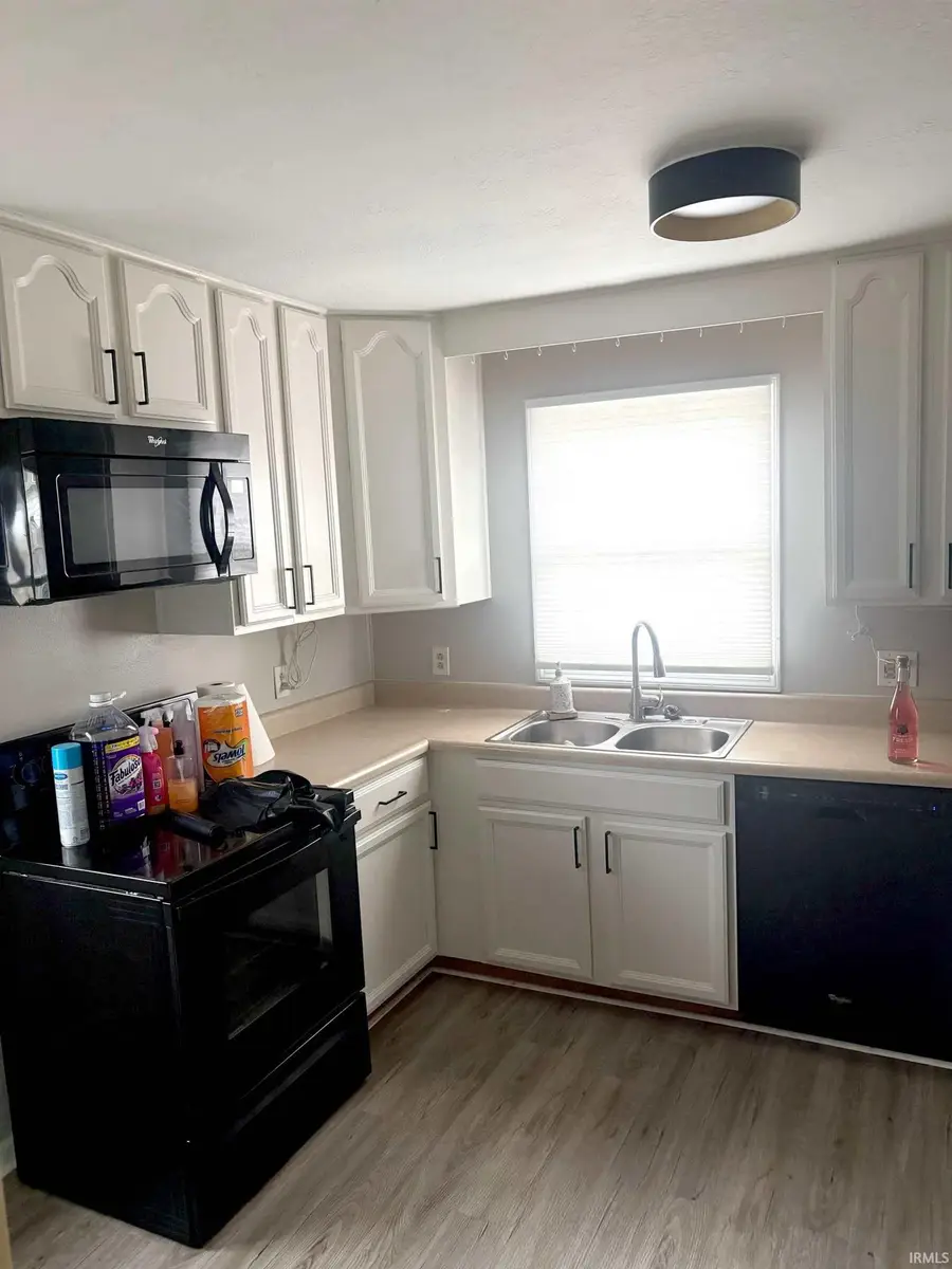 214 W Wharton Drive, Marion, IN 46952 - Image #3