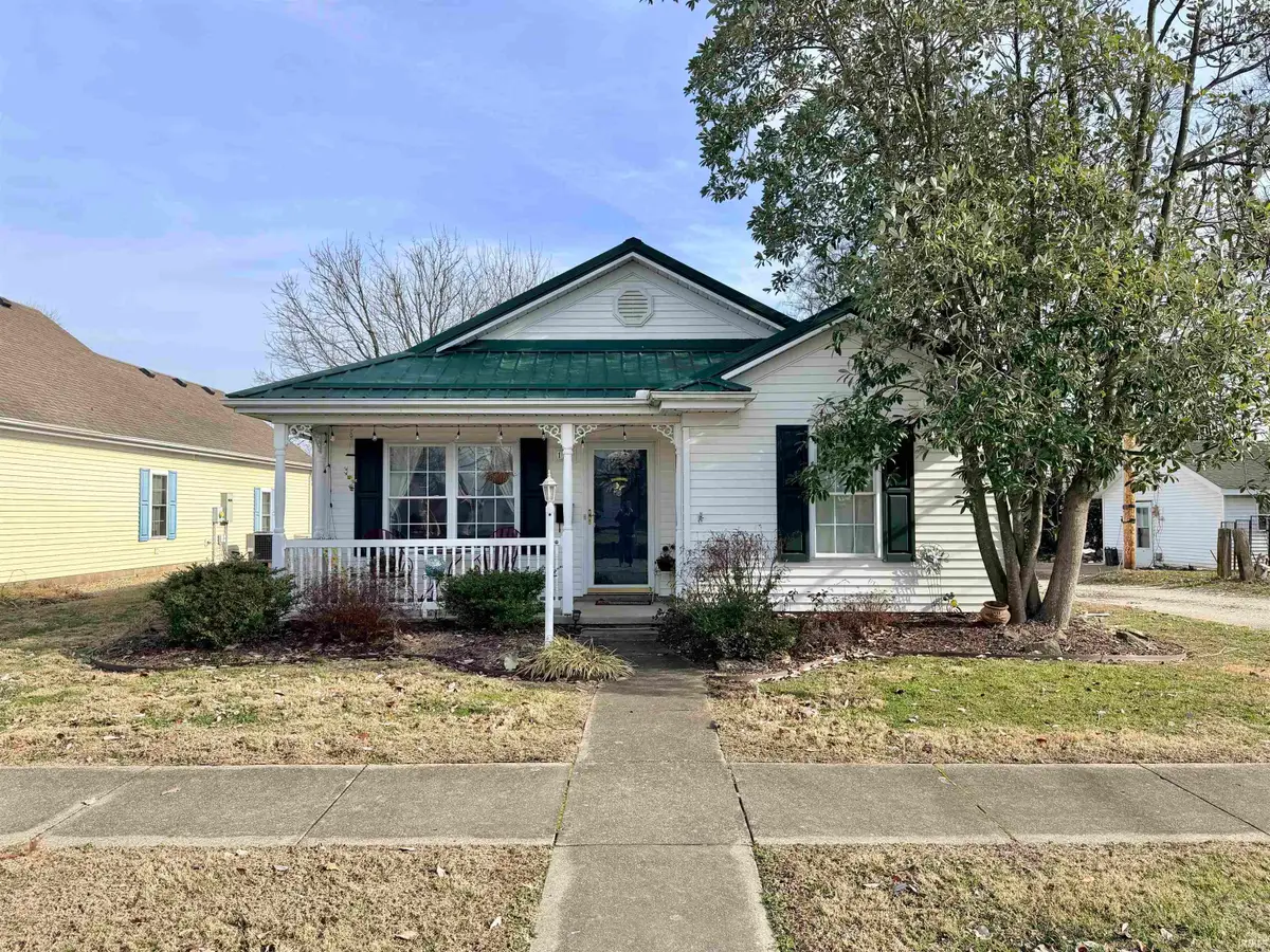 139 NE 11th Street, Linton, IN 47441 - Image #1