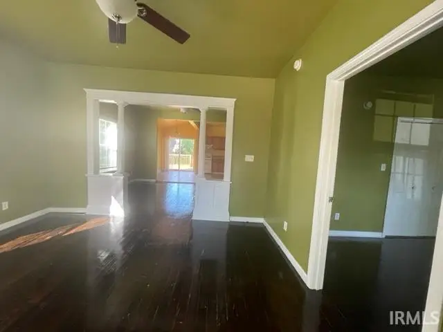 411 Studebaker Street, South Bend, IN 46628 - Image #2