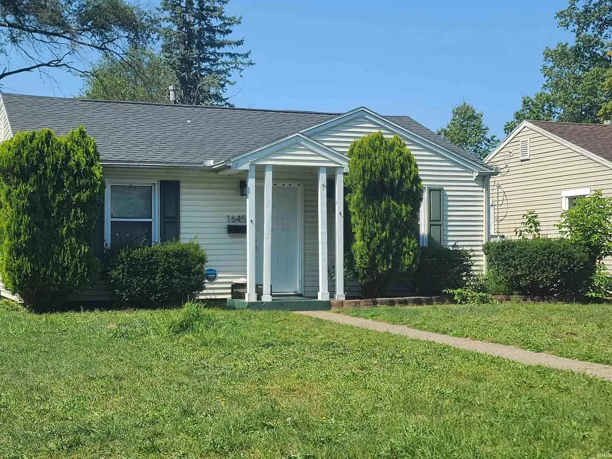1645 N Adams Street, South Bend, IN 46628 - Image #1