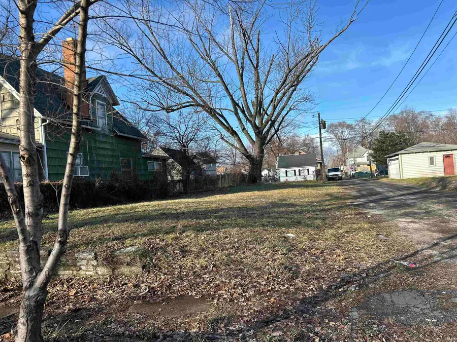 321 E Bowman Street, South Bend, IN 46613 - Image #2