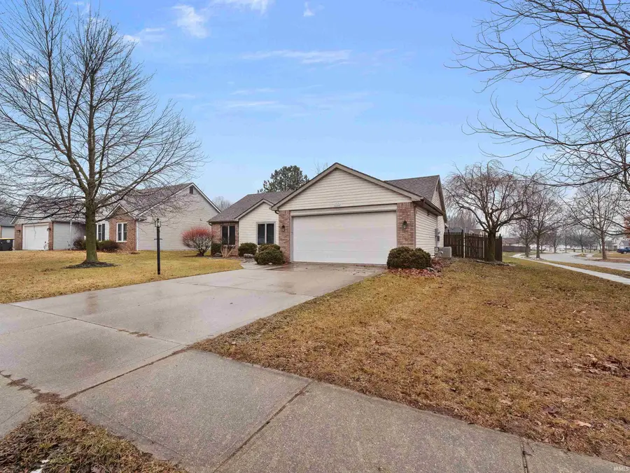 5104 Knollfield Place, Fort Wayne, IN 46809 - Image #2