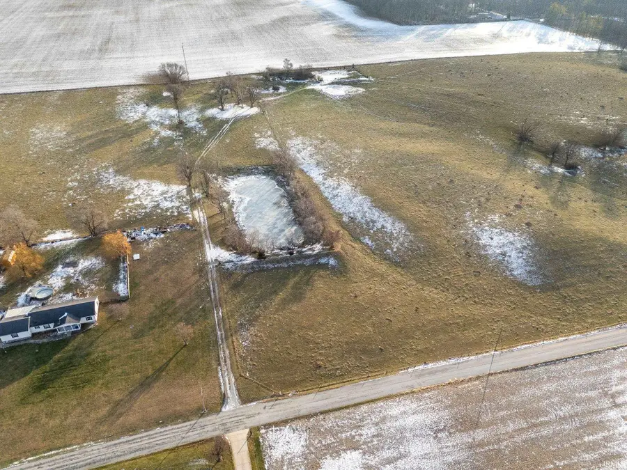 12253 N 350 W, Burnettsville, IN 47926 - Image #2