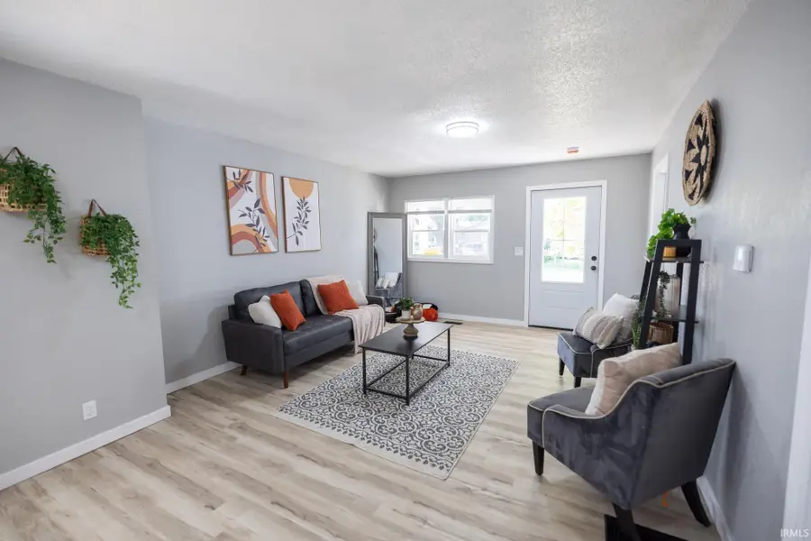 118 E Buchanan Street, Alexandria, IN 46001 - Image #2